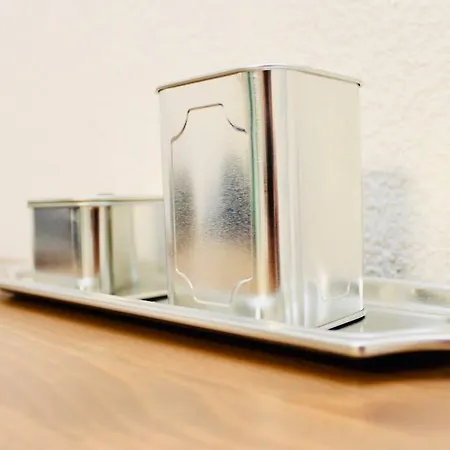 Frevor Design L 2 Apartment *